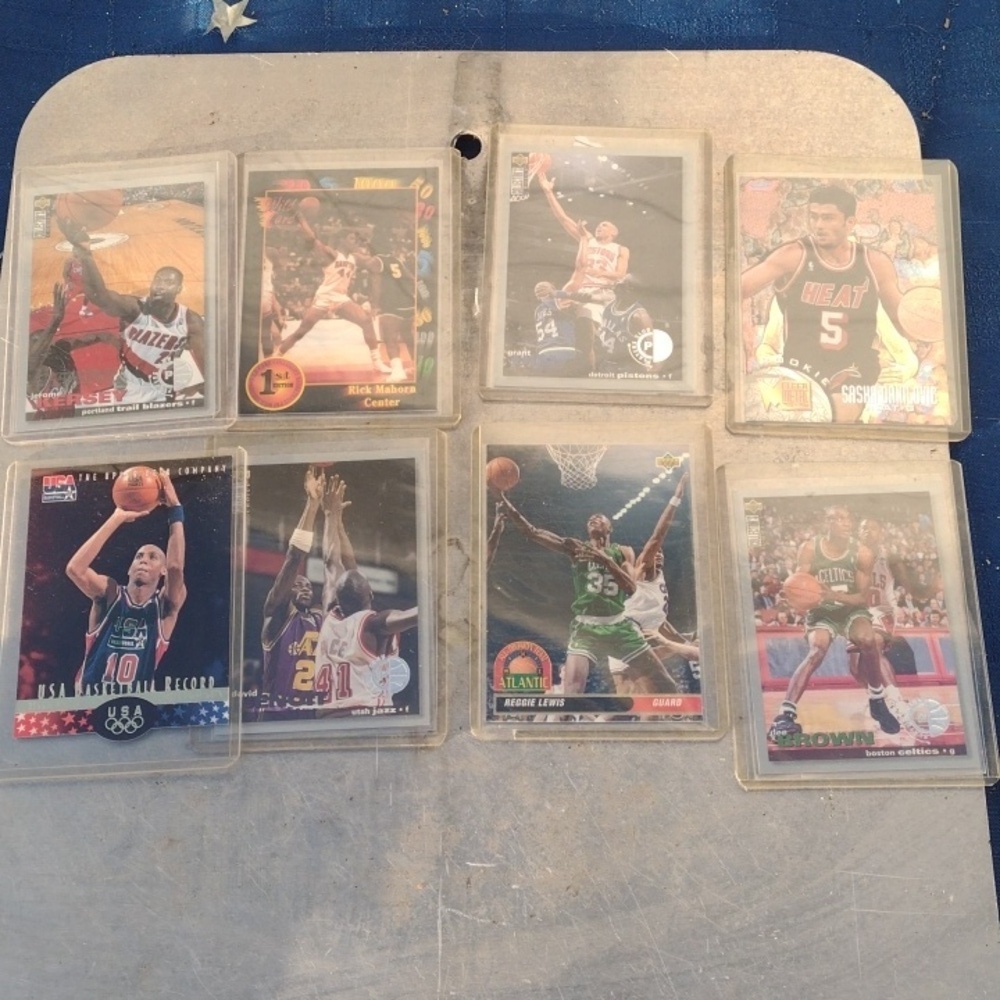 Basketball Trading Card Collection - Picture 3 of 3